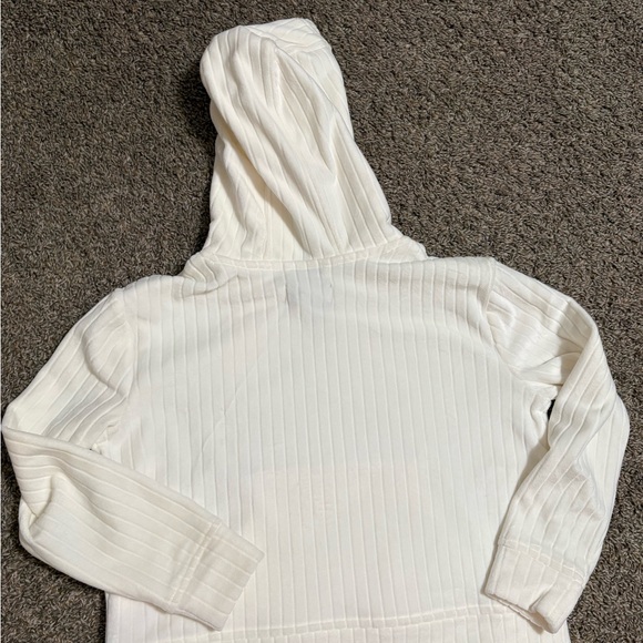 Vineyard Vines Cream Ribbed Hoodie size 7/8 - Picture 2 of 6